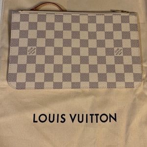 Louis Vuitton never. pochette (azur w/ beige int)